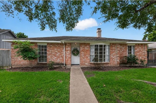 1519 Hitherfield Drive, Sugar Land, TX 77498