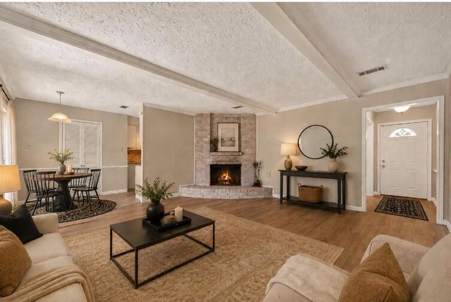 1519 Hitherfield Drive, Sugar Land, TX 77498