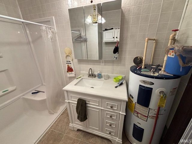 2103 E Yale Avenue, Muncie, IN 47303