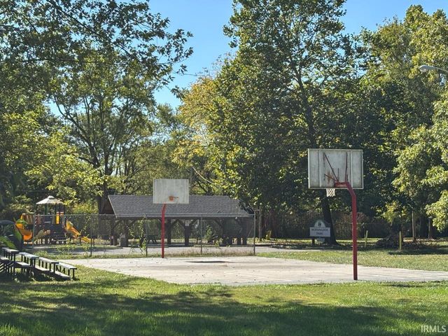 2103 E Yale Avenue, Muncie, IN 47303