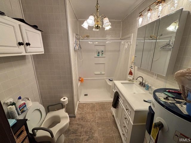 2103 E Yale Avenue, Muncie, IN 47303