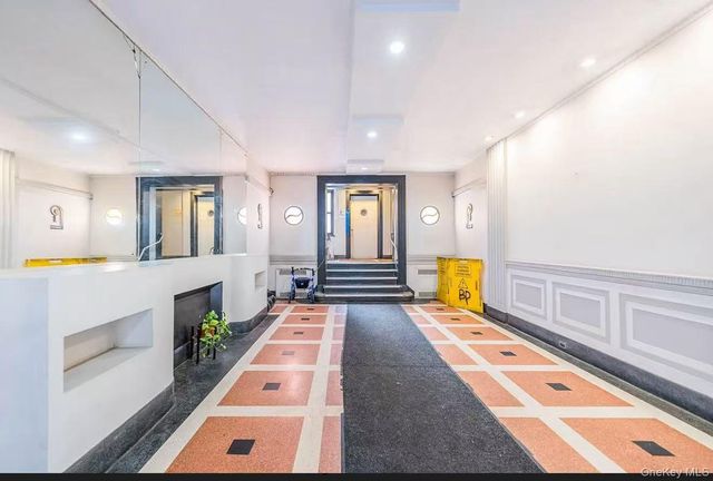 4018 Hampton Street 2D, Elmhurst, NY 11373