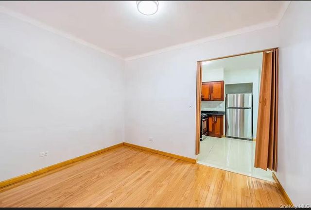 4018 Hampton Street 2D, Elmhurst, NY 11373