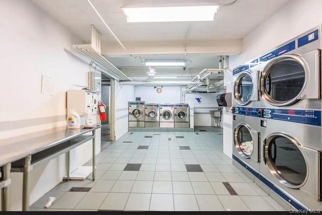 4018 Hampton Street 2D, Elmhurst, NY 11373