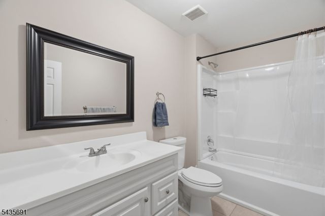179 Northfield Rd, Bridgewater Twp., NJ 08807