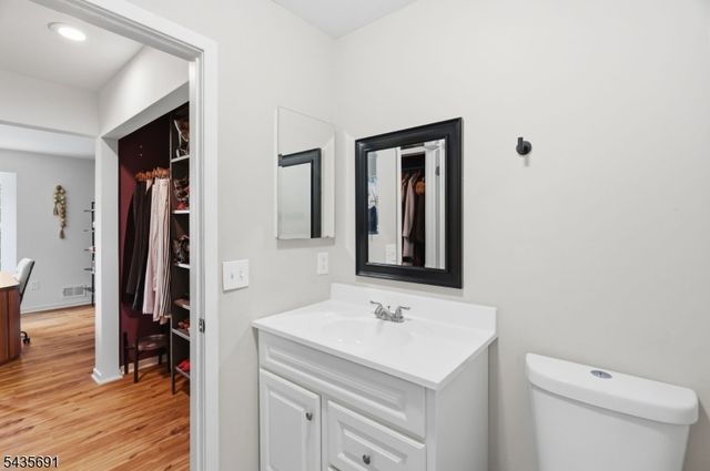 179 Northfield Rd, Bridgewater Twp., NJ 08807