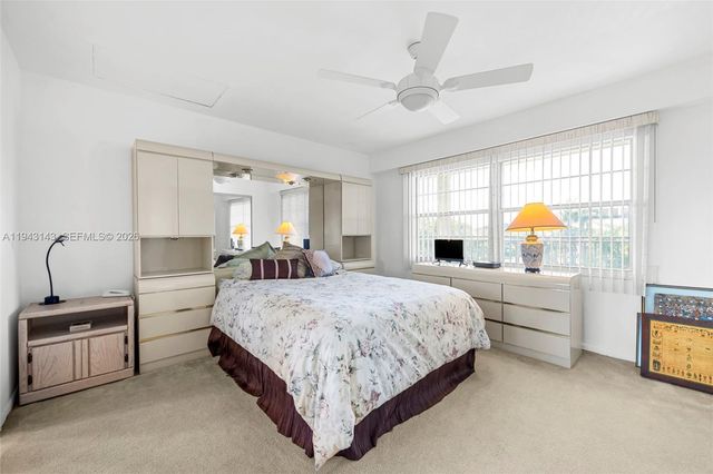 13101 SW 15th Ct 402R, Pembroke Pines, FL 33027