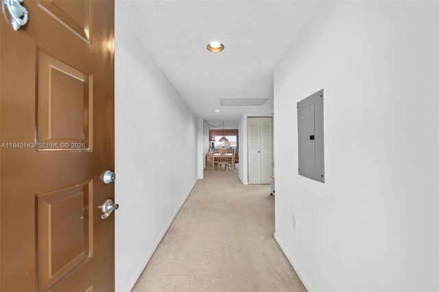 13101 SW 15th Ct 402R, Pembroke Pines, FL 33027