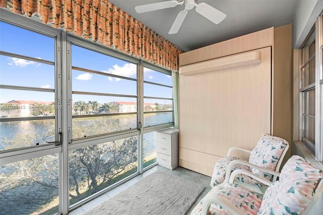 13101 SW 15th Ct 402R, Pembroke Pines, FL 33027