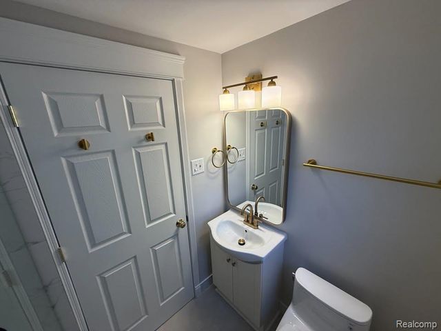 1684 Graefield Road 60, Birmingham, MI 48009