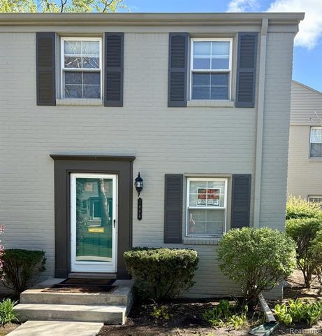 1684 Graefield Road 60, Birmingham, MI 48009