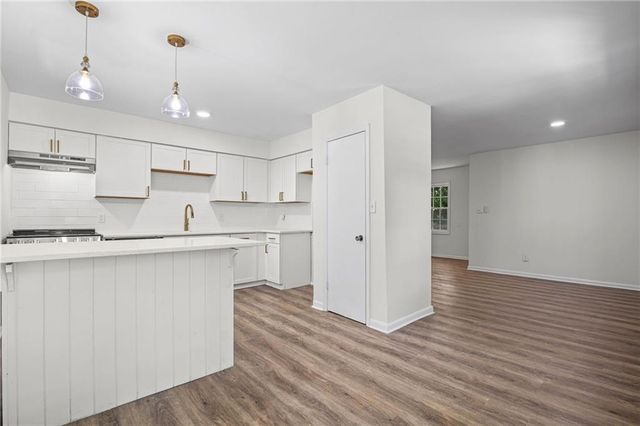 2840 Somerton Drive, Morrow, GA 30260