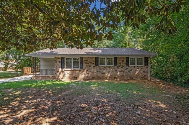 2840 Somerton Drive, Morrow, GA 30260