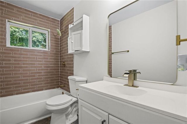 2840 Somerton Drive, Morrow, GA 30260