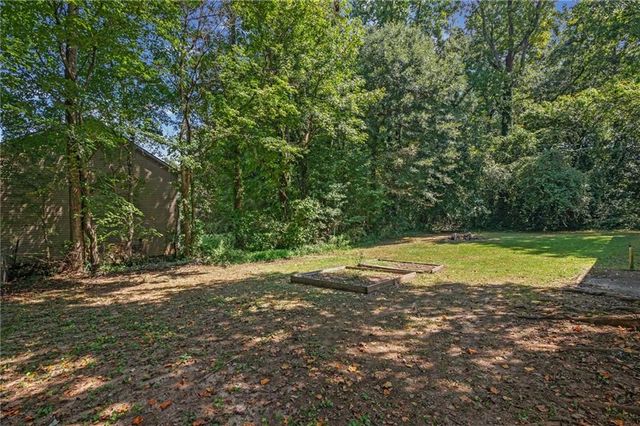 2840 Somerton Drive, Morrow, GA 30260