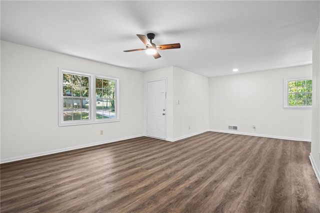 2840 Somerton Drive, Morrow, GA 30260