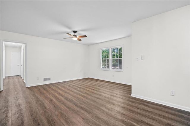 2840 Somerton Drive, Morrow, GA 30260