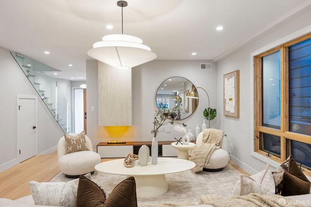 3020 25th Street, San Francisco, CA 94110
