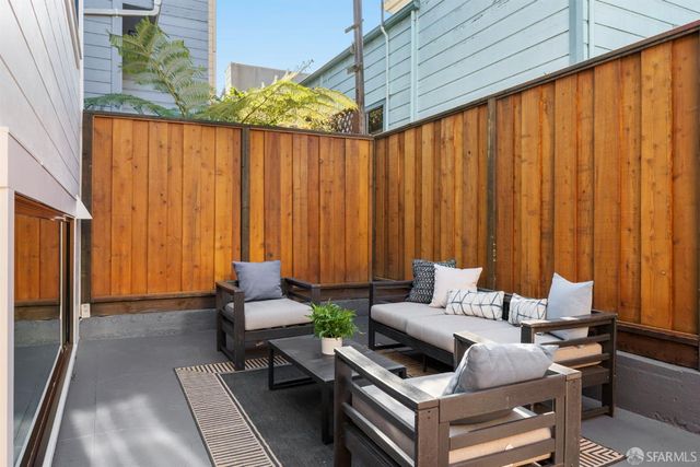 3020 25th Street, San Francisco, CA 94110