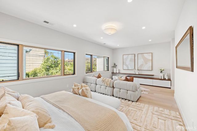 3020 25th Street, San Francisco, CA 94110