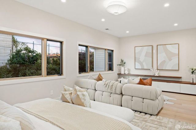 3020 25th Street, San Francisco, CA 94110