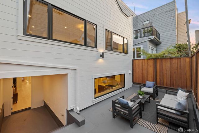 3020 25th Street, San Francisco, CA 94110