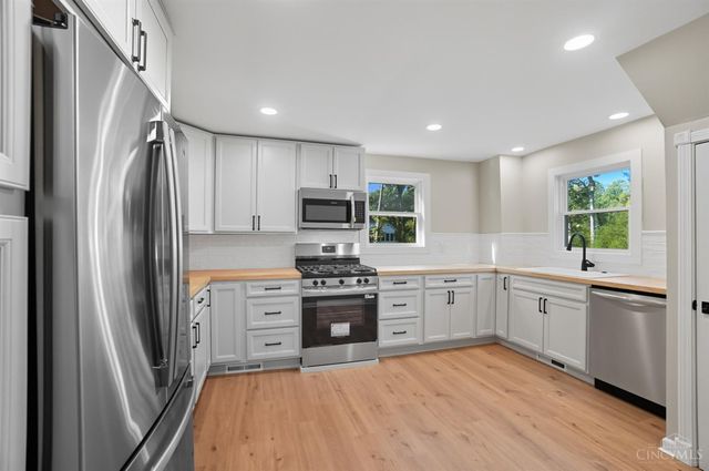 6065 Salem Rd, Anderson Twp, OH 45230