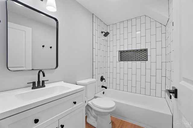 6065 Salem Rd, Anderson Twp, OH 45230