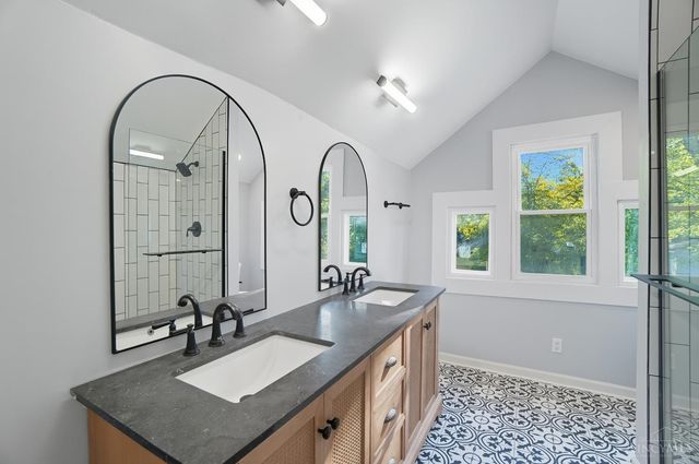 6065 Salem Rd, Anderson Twp, OH 45230