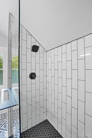 6065 Salem Rd, Anderson Twp, OH 45230