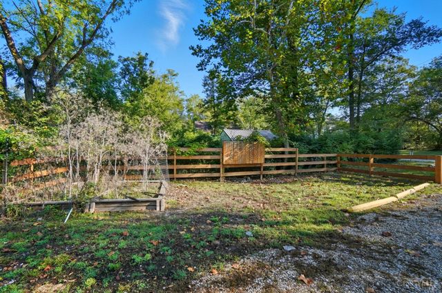 6065 Salem Rd, Anderson Twp, OH 45230