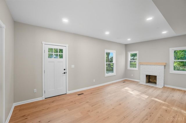 6065 Salem Rd, Anderson Twp, OH 45230