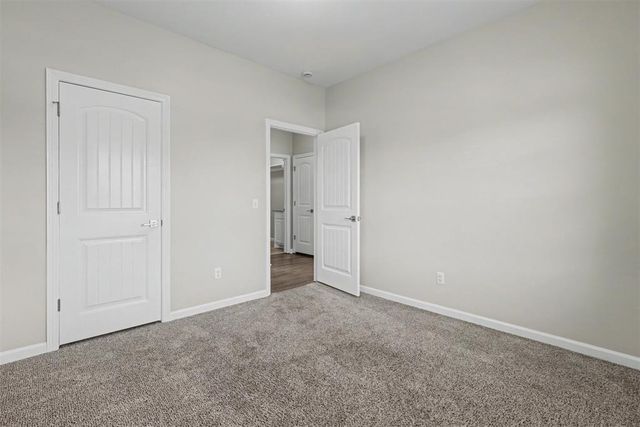 11205 SW 41st Terrace, Mustang, OK 73064