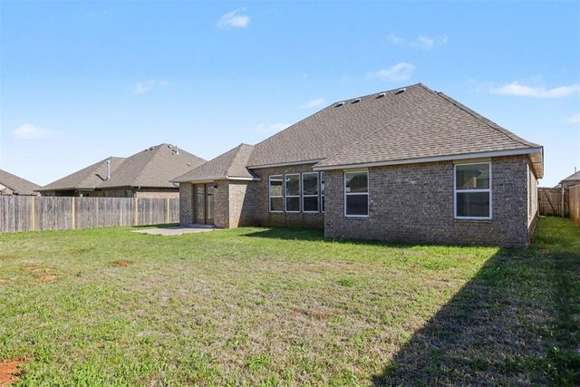 11205 SW 41st Terrace, Mustang, OK 73064