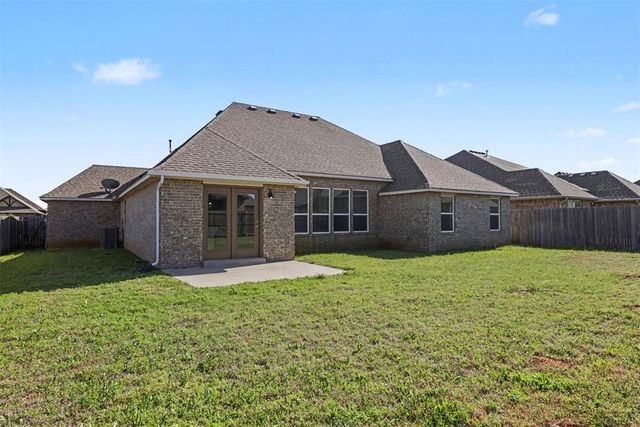 11205 SW 41st Terrace, Mustang, OK 73064