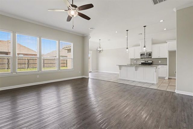 11205 SW 41st Terrace, Mustang, OK 73064