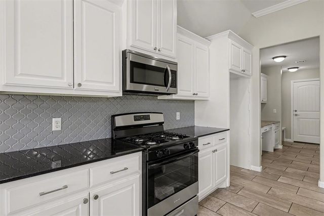 11205 SW 41st Terrace, Mustang, OK 73064
