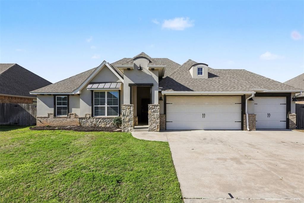 11205 SW 41st Terrace, Mustang, OK 73064