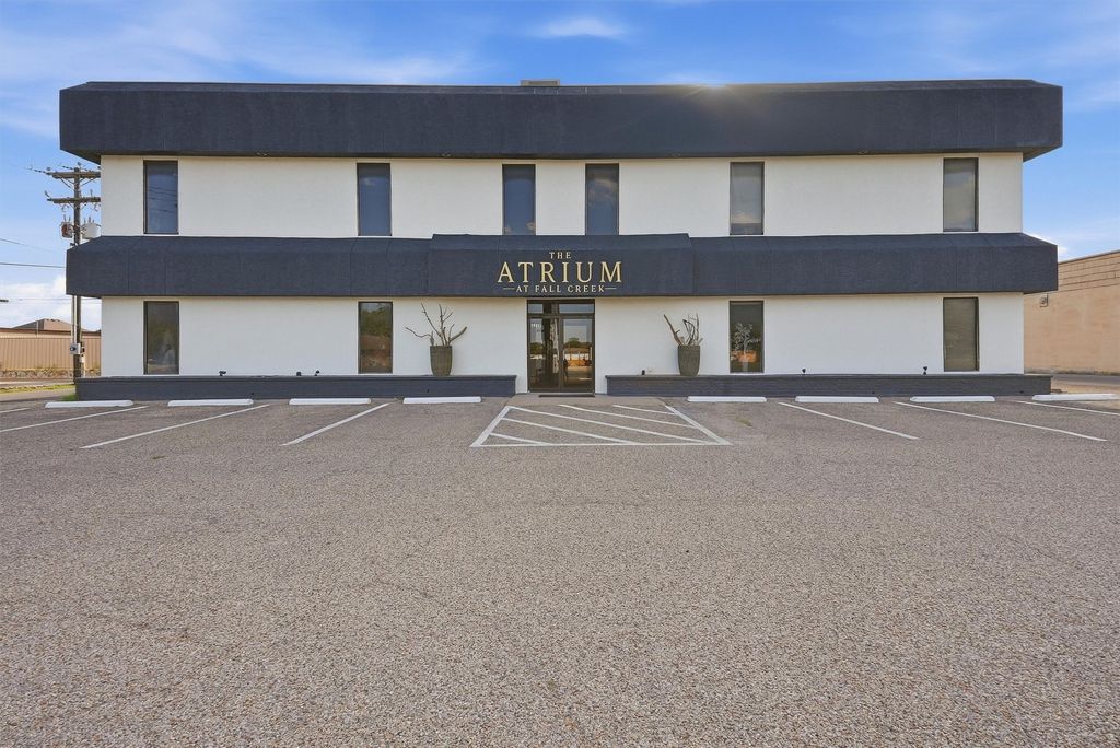 3230 Fall Creek Highway, Granbury, TX 76049 — exterior