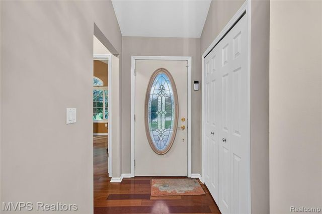 3793 Lakeridge Court, Lake Orion, MI 48360