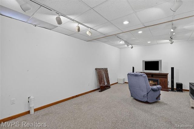 3793 Lakeridge Court, Lake Orion, MI 48360