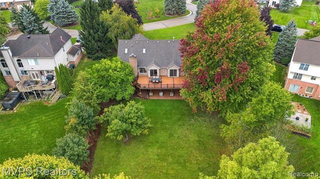 3793 Lakeridge Court, Lake Orion, MI 48360
