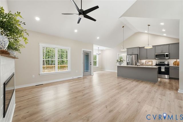 239 Bumpass Rd, Bumpass, VA 23024