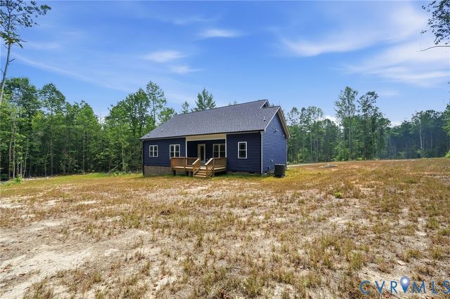 239 Bumpass Rd, Bumpass, VA 23024