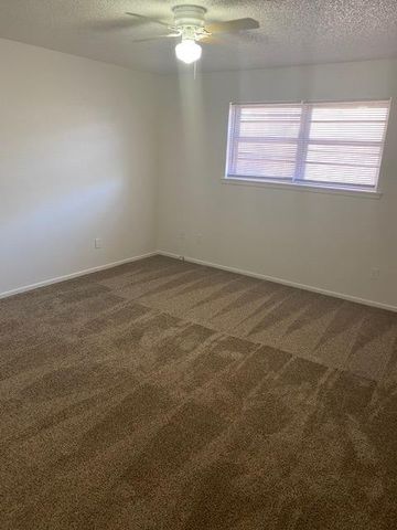 4816 66th Street, B, Lubbock, TX 79414