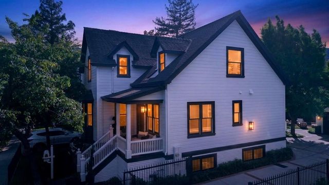 117 Edelen Avenue, Los Gatos, CA 95030