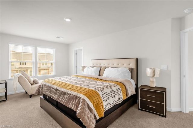 1230 Evelynnview Lane, Kernersville, NC 27284