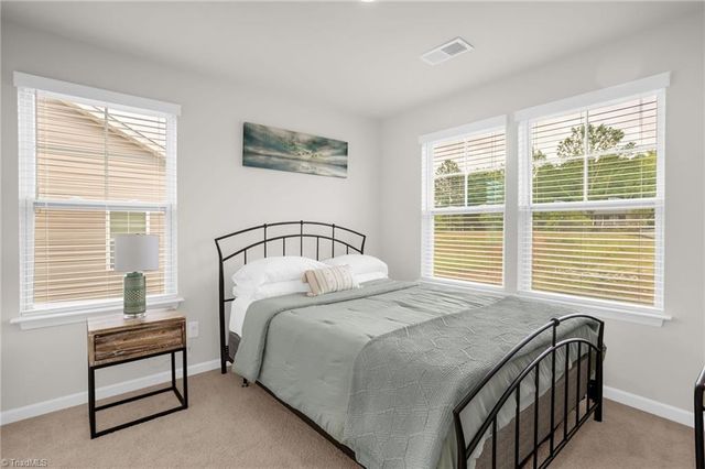 1230 Evelynnview Lane, Kernersville, NC 27284