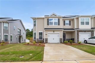 1230 Evelynnview Lane, Kernersville, NC 27284