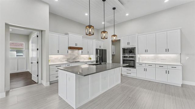 2729 SUNRISE LANDING LANE, Lakeland, FL 33812